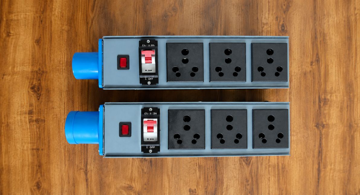 Heavy-Duty Plug Point Box — 16A & 32A
